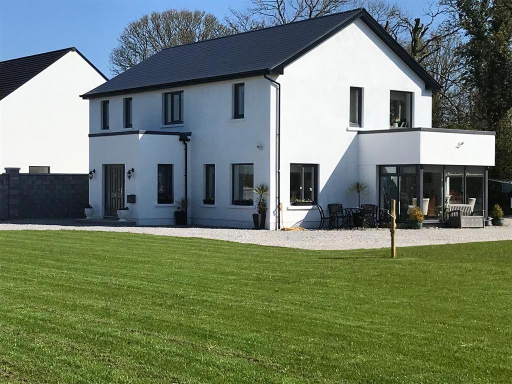 Ashlee Lodge, Shanagarry P25K6R6 Near Ballymaloe House & Garryvoe Hotel Exterior photo