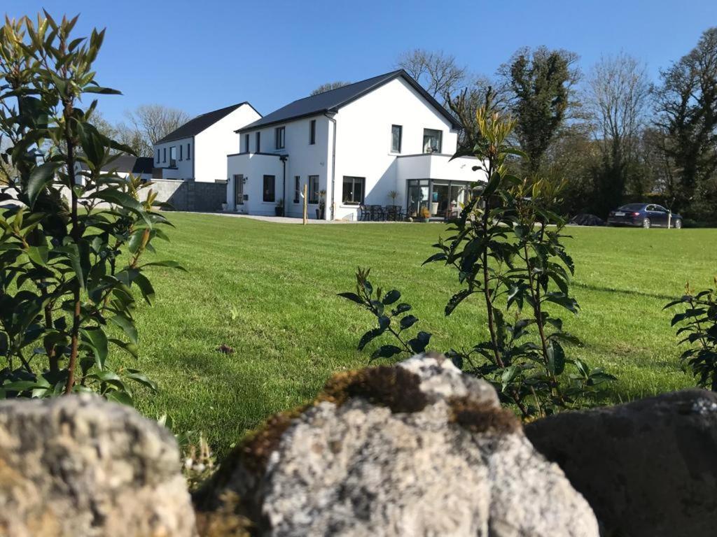 Ashlee Lodge, Shanagarry P25K6R6 Near Ballymaloe House & Garryvoe Hotel Exterior photo